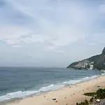 Ipanema Beach Apart Hotel